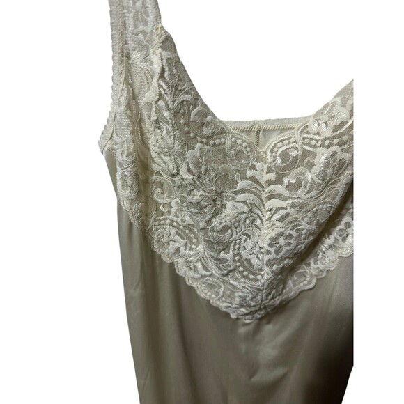 Vanity Fair Full Slip Vintage White Nylon Lace 10-752 Adjustable Straps Size 36 - Picture 3 of 11